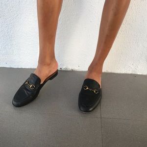 “GuccI” slides